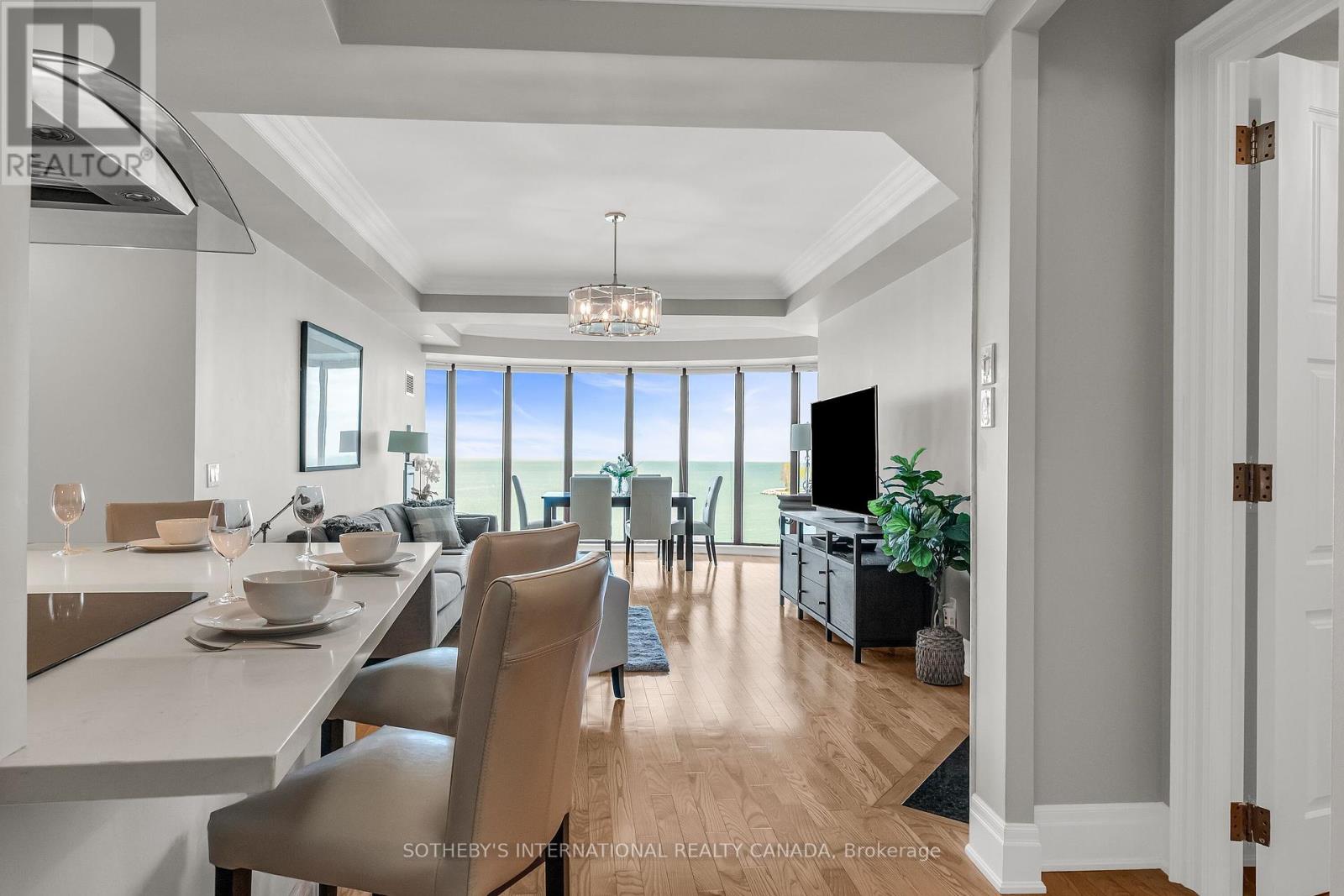 Property at 818 - 2095 LAKE SHORE BOULEVARD W image 5