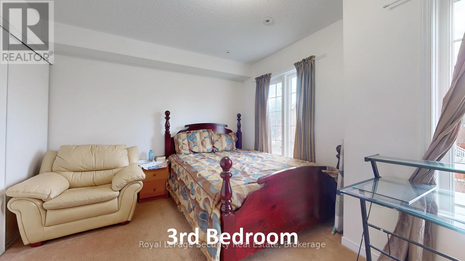 1017 Roselawn Avenue, Toronto, Ontario  M6B 4N1 - Photo 28 - W12289073