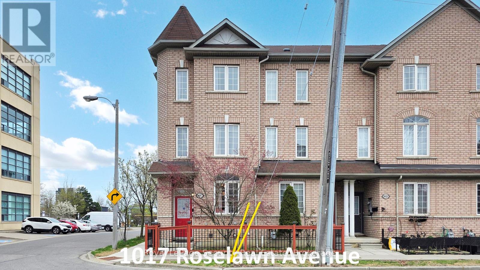 Property at 1017 ROSELAWN AVENUE image 3