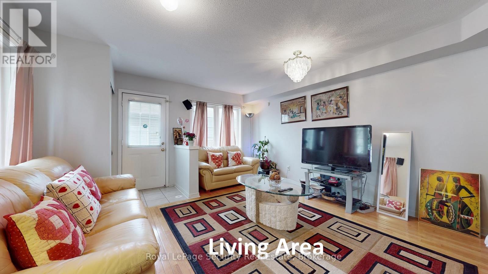 1017 Roselawn Avenue, Toronto, Ontario  M6B 4N1 - Photo 7 - W12289073