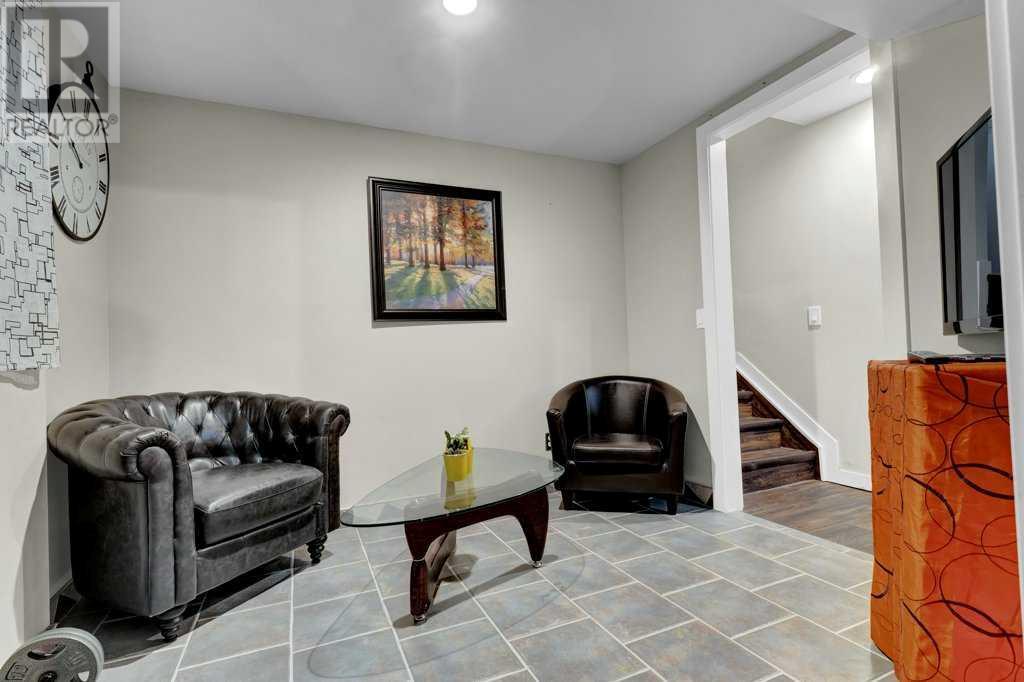 558 Fairways Crescent Nw, Airdrie, Alberta  T4B 2B7 - Photo 32 - A2240444