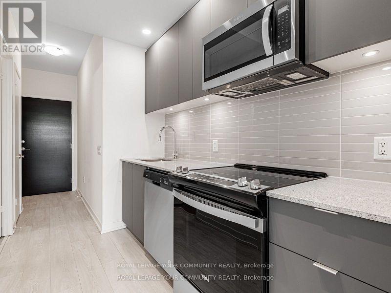 201w - 3 Rosewater Street, Richmond Hill, Ontario  L4C 0T4 - Photo 3 - N12289163