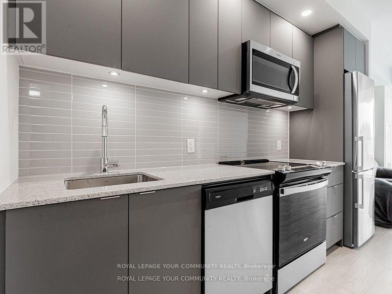 201w - 3 Rosewater Street, Richmond Hill, Ontario  L4C 0T4 - Photo 4 - N12289163