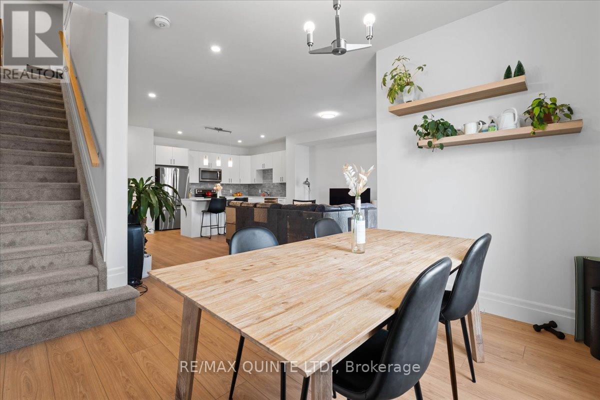 57 Markland Avenue, Prince Edward County, Ontario  K0K 2T0 - Photo 11 - X12289217