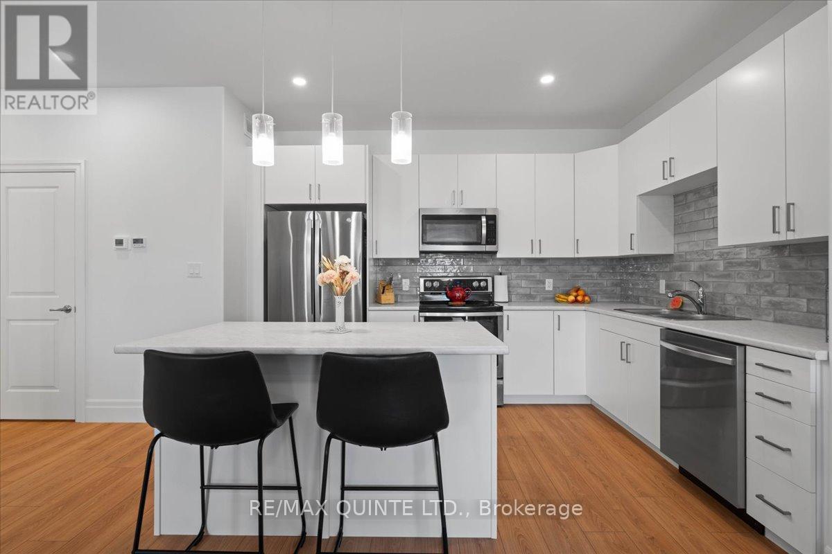 57 Markland Avenue, Prince Edward County, Ontario  K0K 2T0 - Photo 16 - X12289217