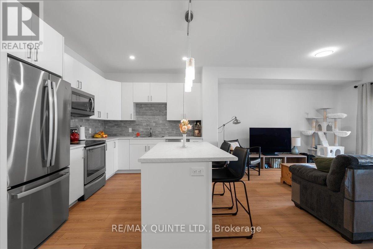 57 Markland Avenue, Prince Edward County, Ontario  K0K 2T0 - Photo 18 - X12289217