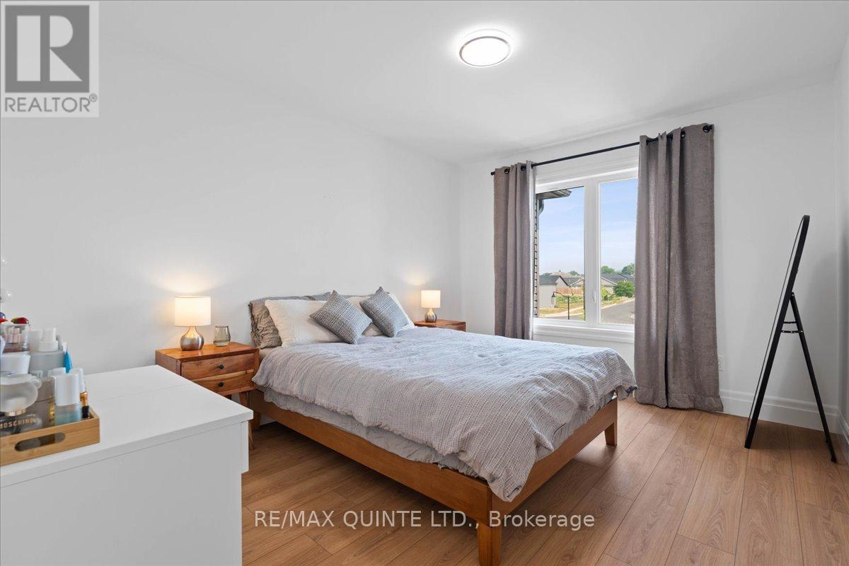 57 Markland Avenue, Prince Edward County, Ontario  K0K 2T0 - Photo 23 - X12289217