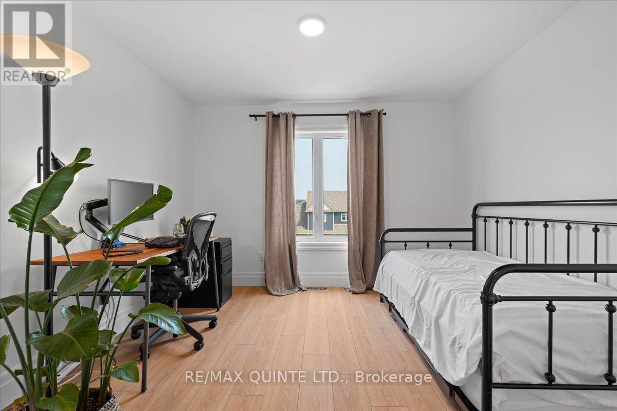 57 Markland Avenue, Prince Edward County, Ontario  K0K 2T0 - Photo 25 - X12289217