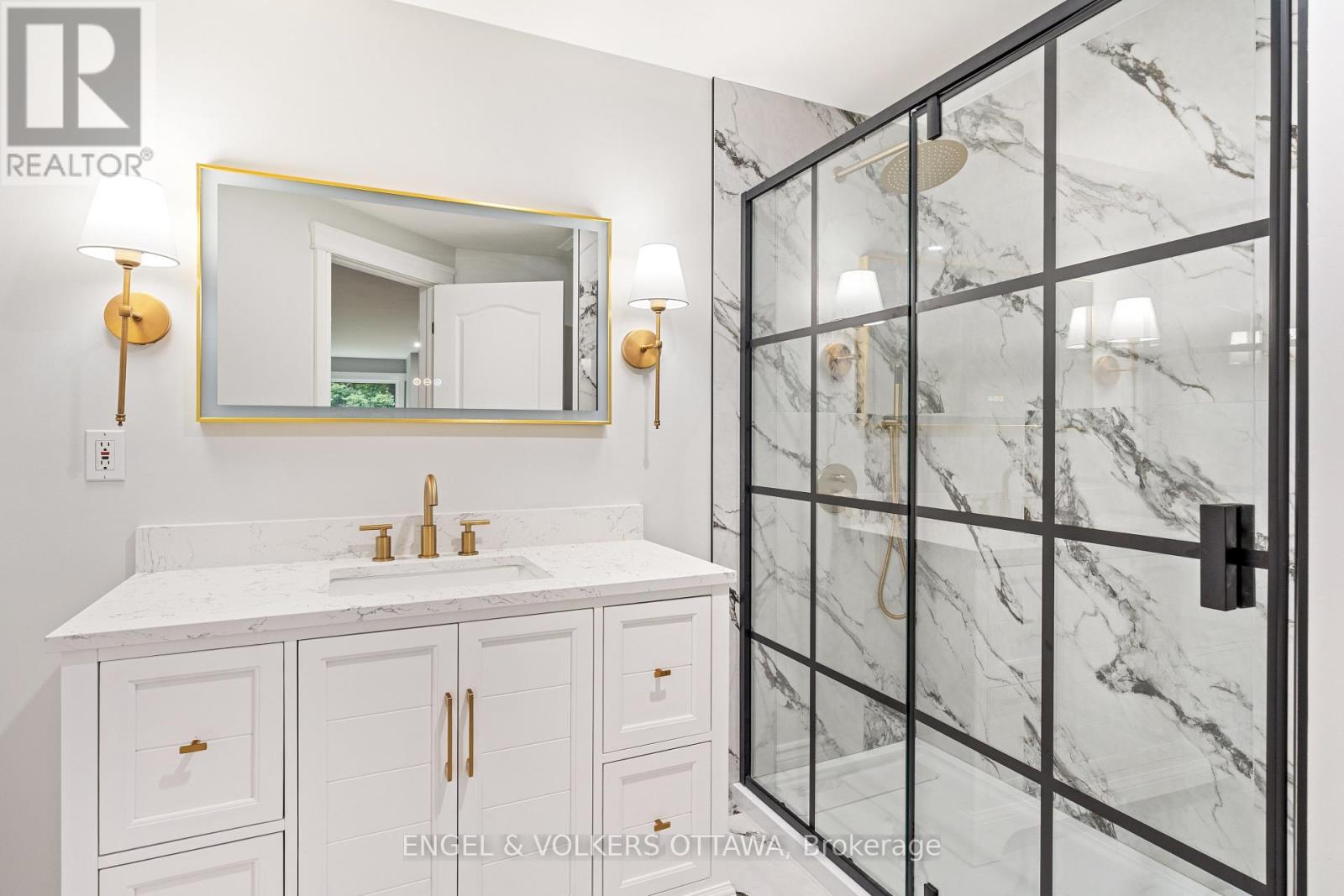 1412 Houston Crescent, Ottawa, Ontario  K2W 1B6 - Photo 42 - X12289230