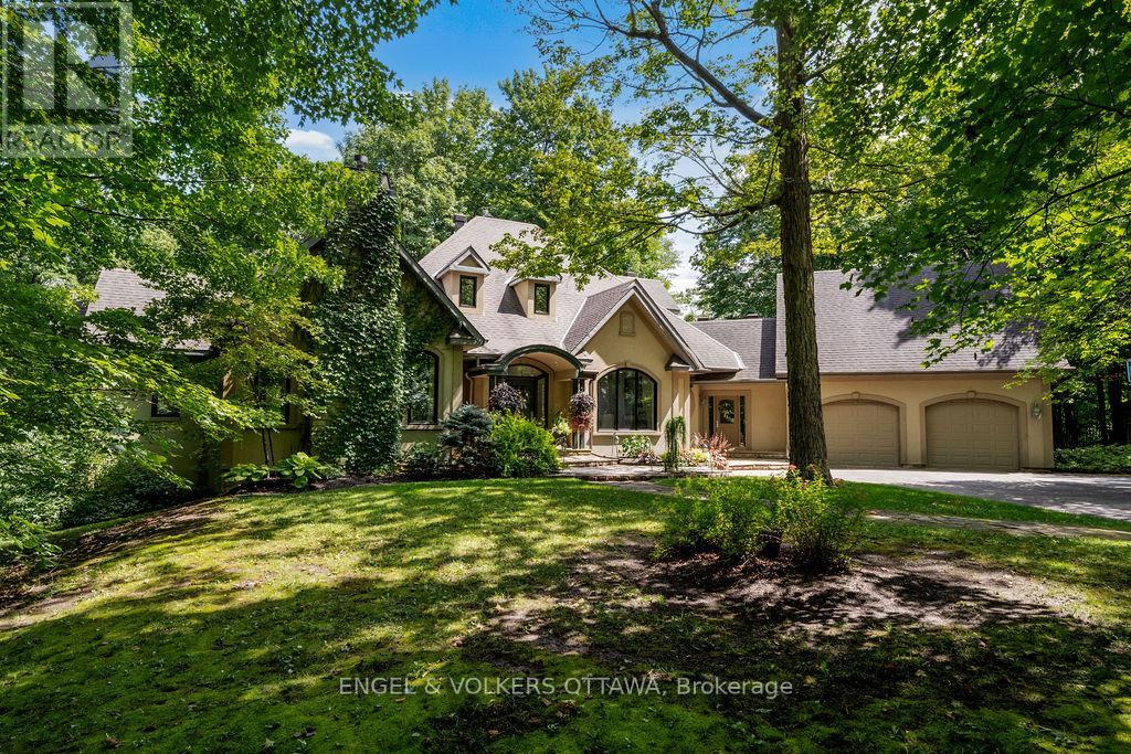 1412 Houston Crescent, Ottawa, Ontario  K2W 1B6 - Photo 48 - X12289230