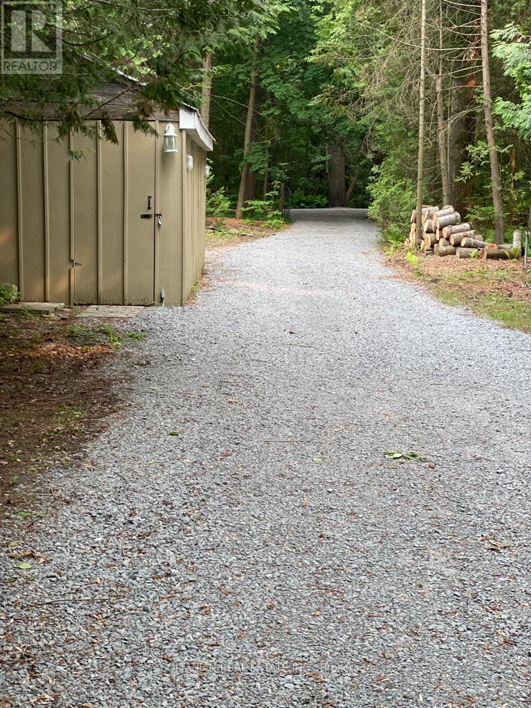 29 Paradise Road, Kawartha Lakes (Carden), Ontario  K0M 1B0 - Photo 19 - X12226686
