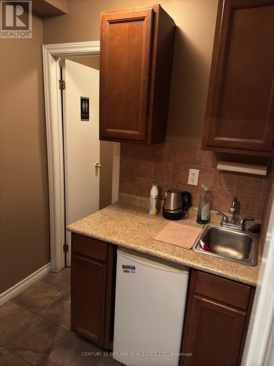 17 - 75 Rosedale Avenue W, Brampton, Ontario  L6X 4H4 - Photo 7 - W12289113