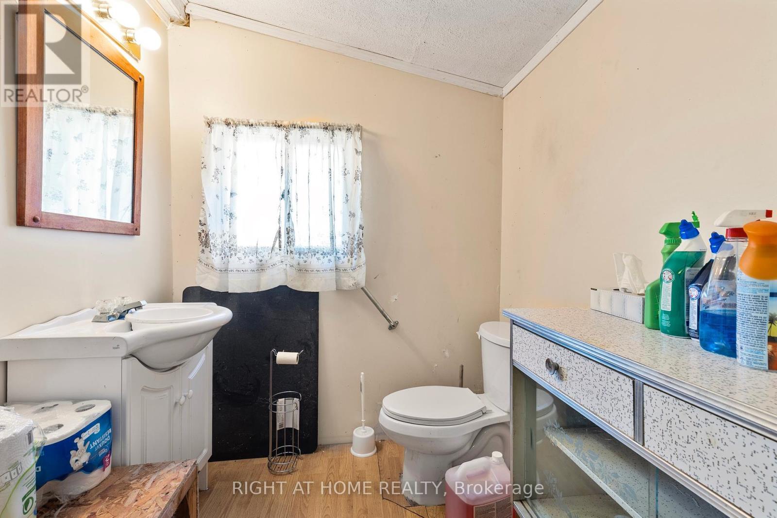 194 Mcguire Beach Road, Kawartha Lakes (Carden), Ontario  K0M 2B0 - Photo 11 - X12289121