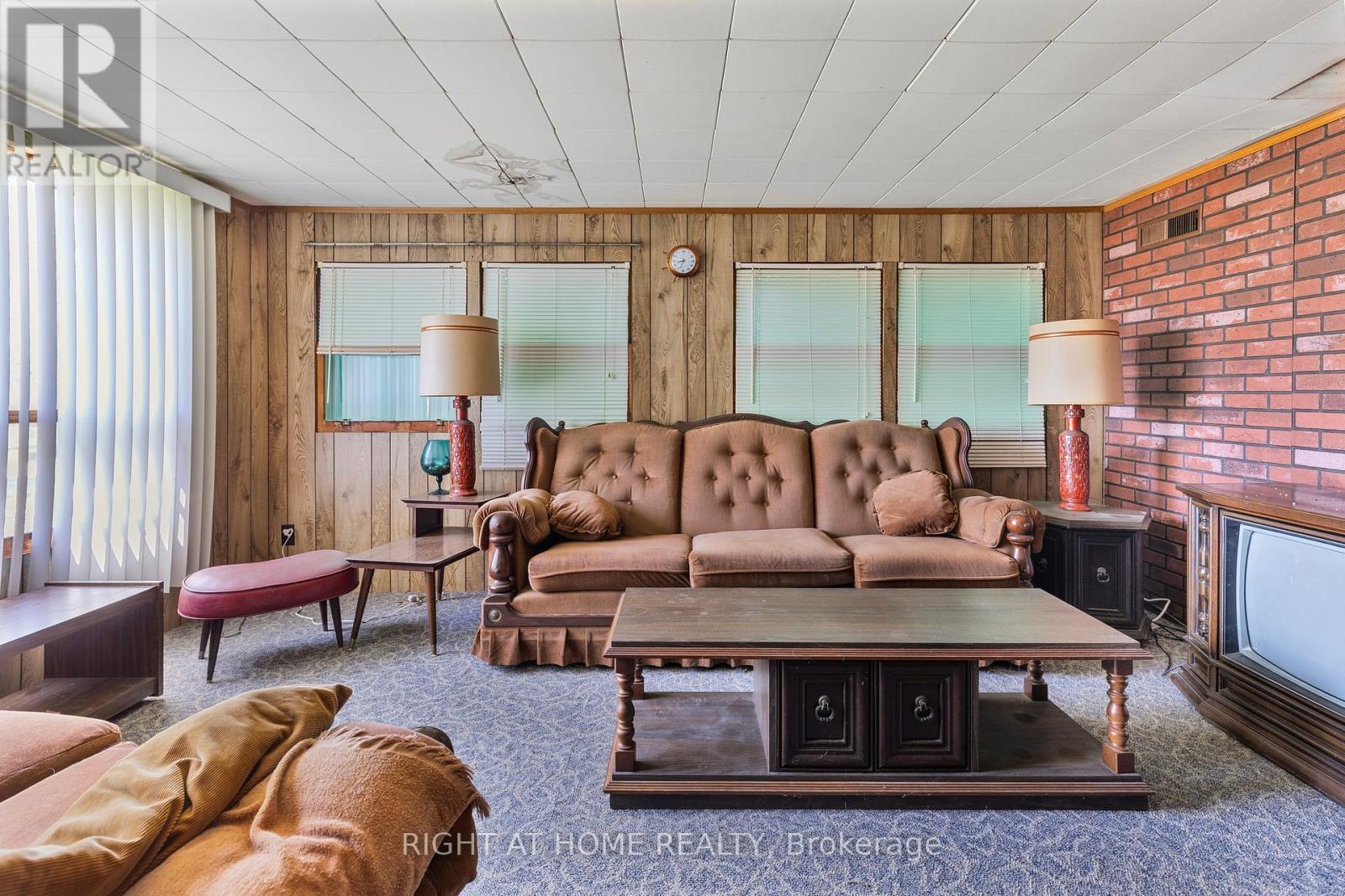 194 Mcguire Beach Road, Kawartha Lakes (Carden), Ontario  K0M 2B0 - Photo 5 - X12289121