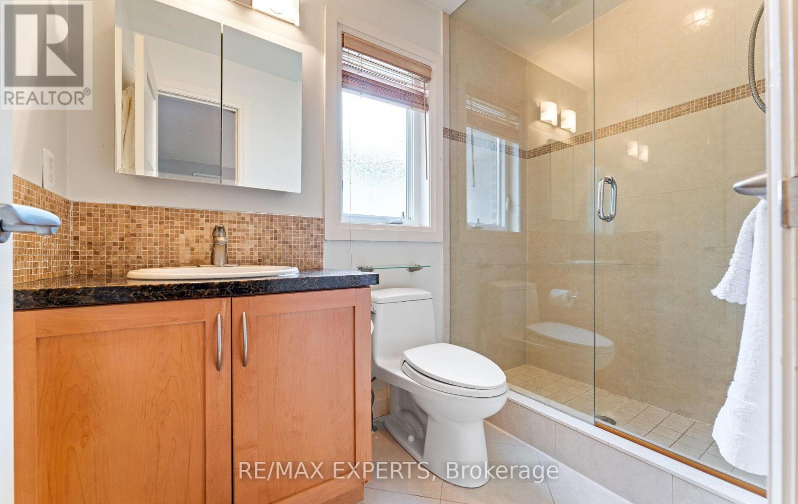 120 Riverside Drive, Vaughan, Ontario  L4L 2L3 - Photo 32 - N12288575