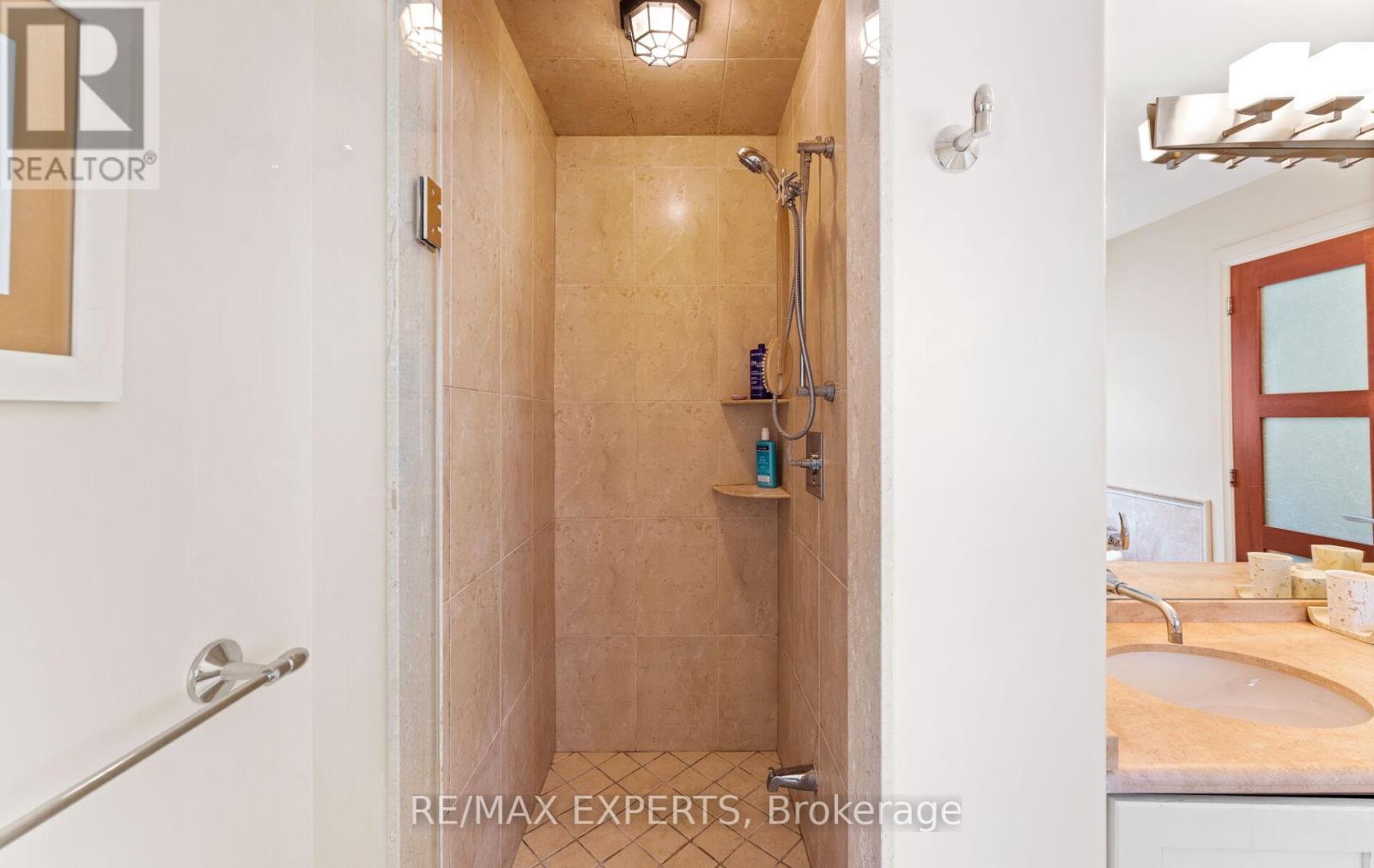 120 Riverside Drive, Vaughan, Ontario  L4L 2L3 - Photo 20 - N12288575