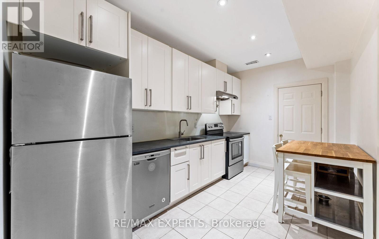 120 Riverside Drive, Vaughan, Ontario  L4L 2L3 - Photo 35 - N12288575