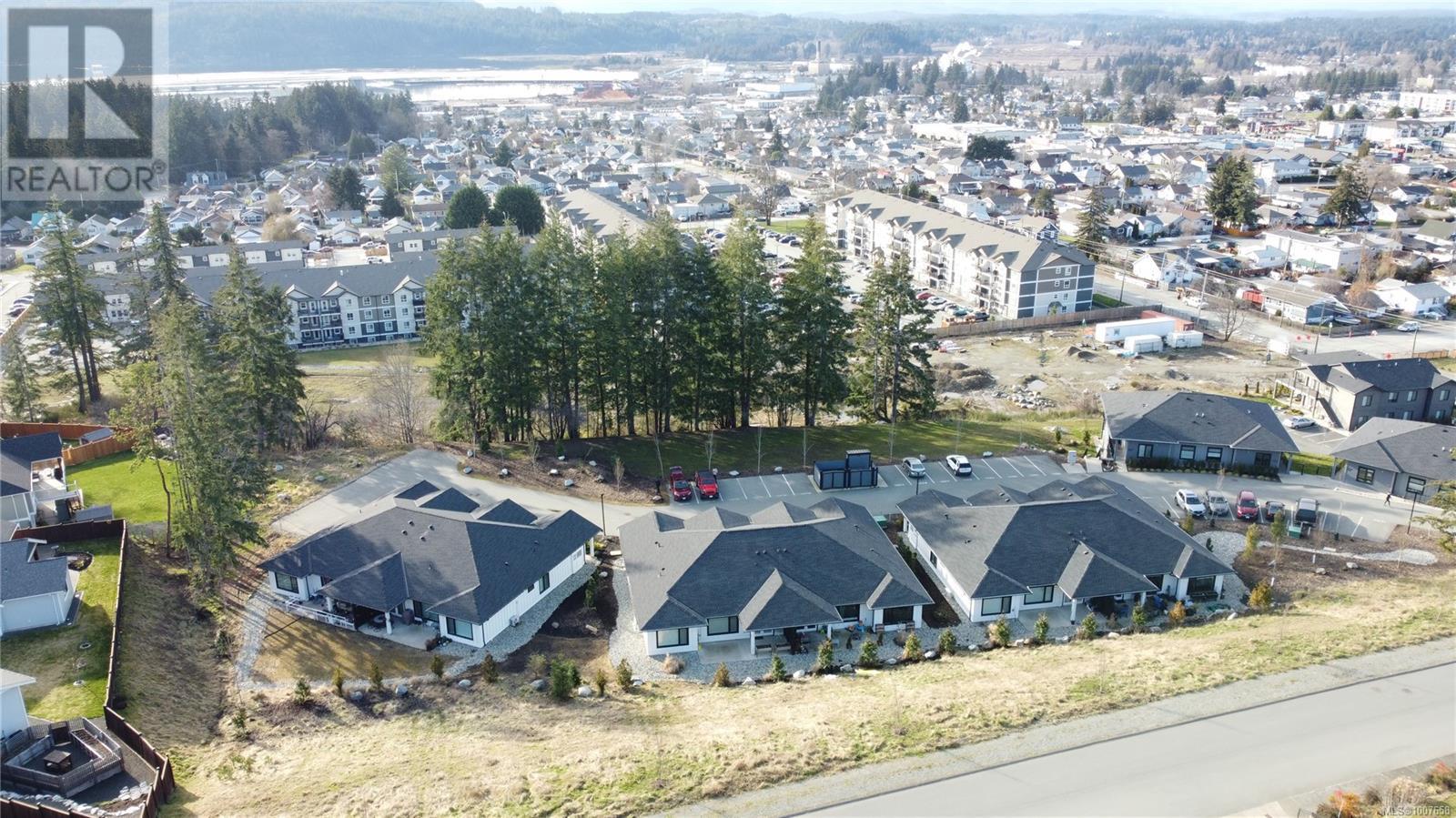Property at 103-B 3590 16th Ave image 3