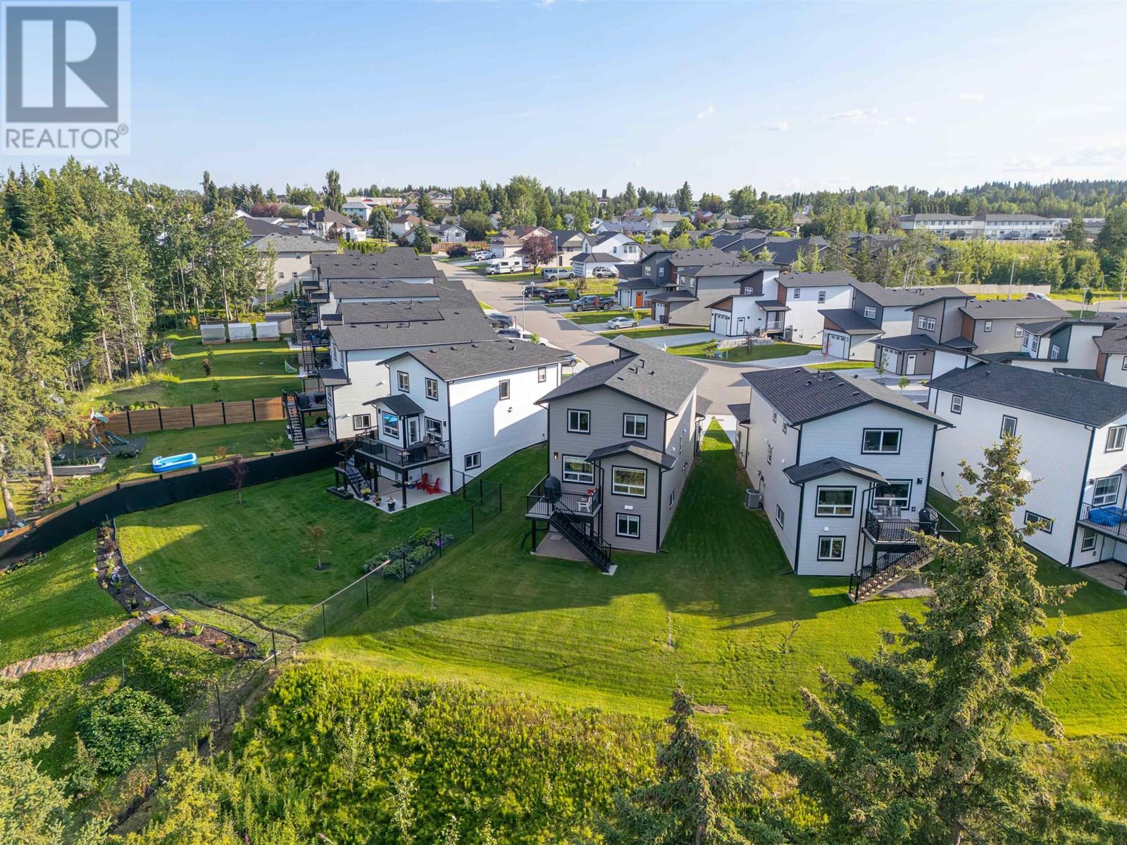 Property at 114 6664 WESTMOUNT DRIVE image 3