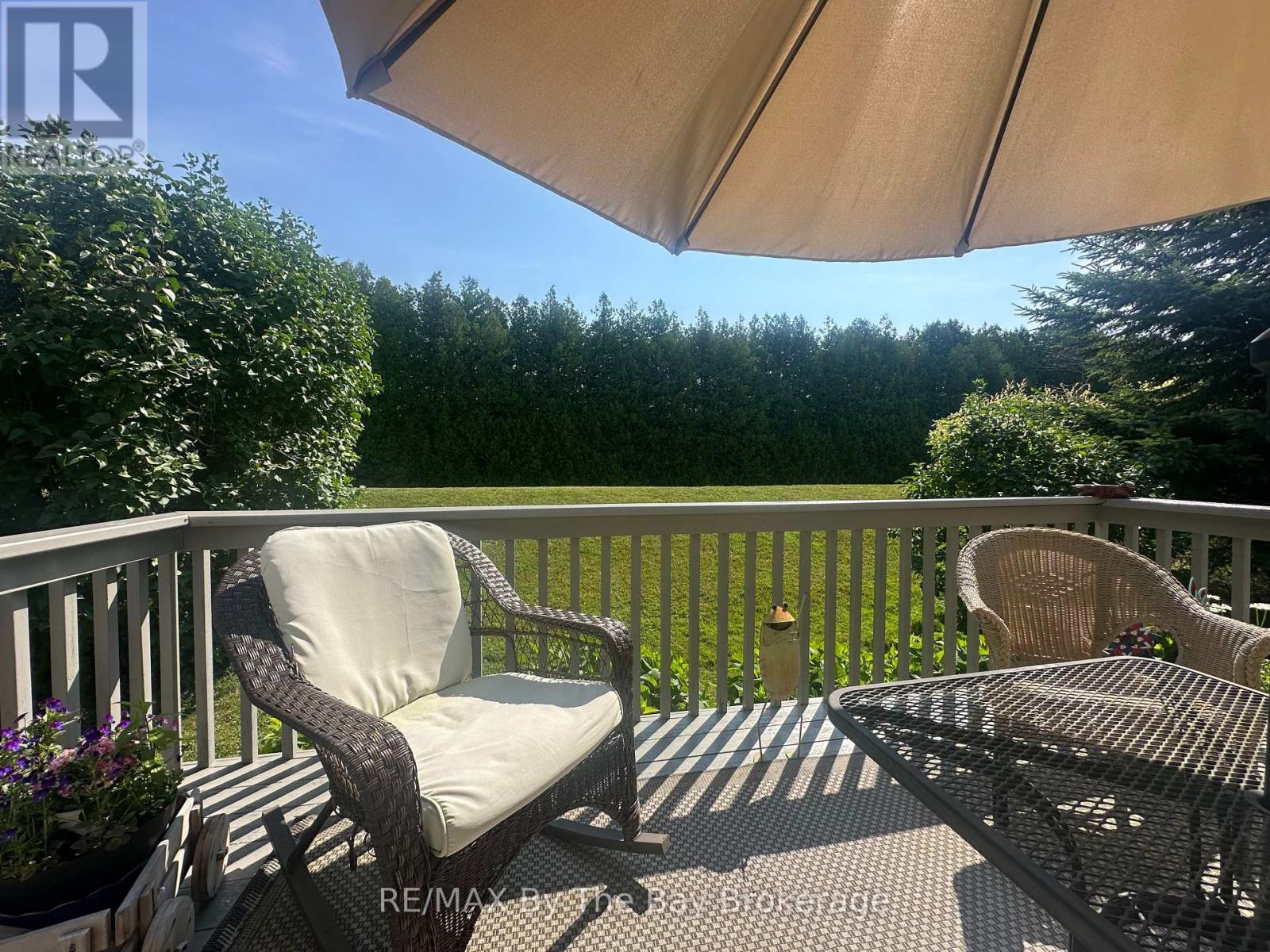 27 Pennsylvania Avenue, Wasaga Beach, Ontario  L9Z 3A8 - Photo 27 - S12274404