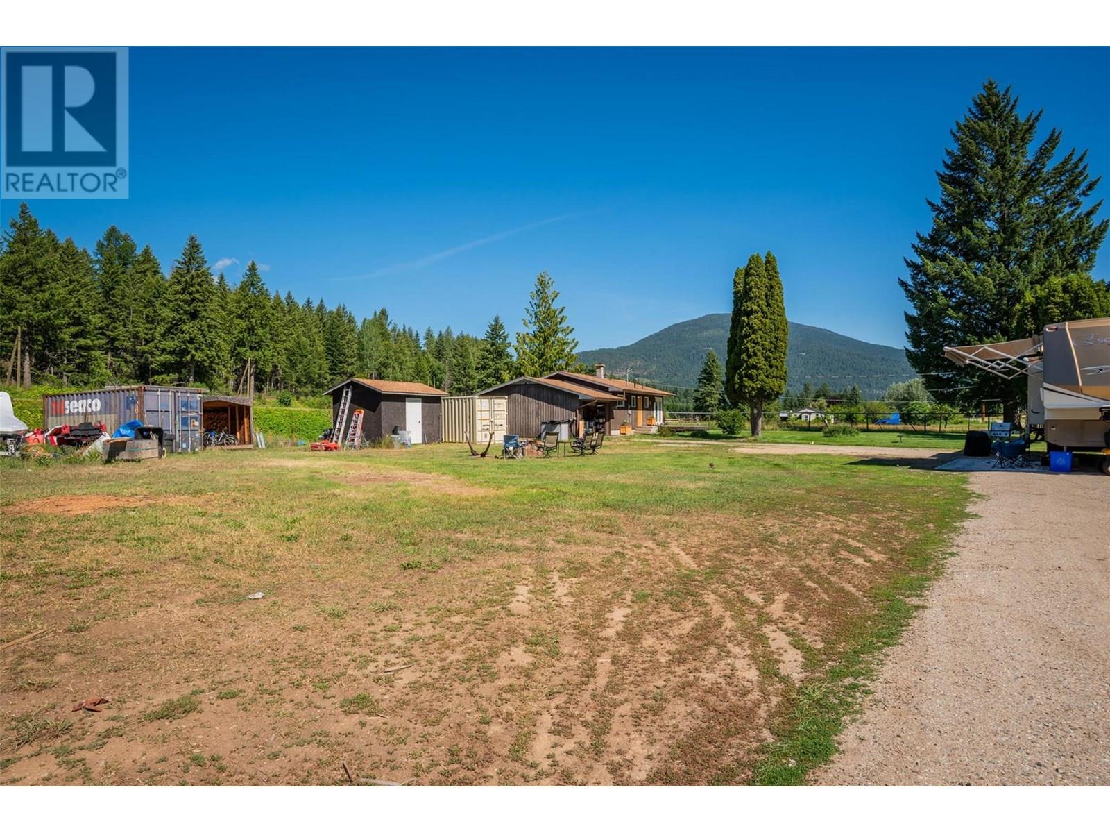 Property at 2543 Alexis Road image 5