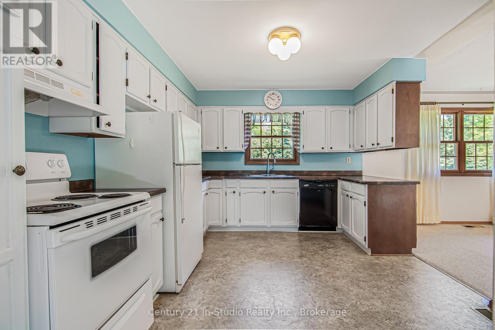 3 Gladstone Street, Huron-Kinloss, Ontario  N0G 2R0 - Photo 16 - X12289375