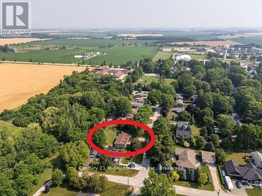 3 Gladstone Street, Huron-Kinloss, Ontario  N0G 2R0 - Photo 38 - X12289375