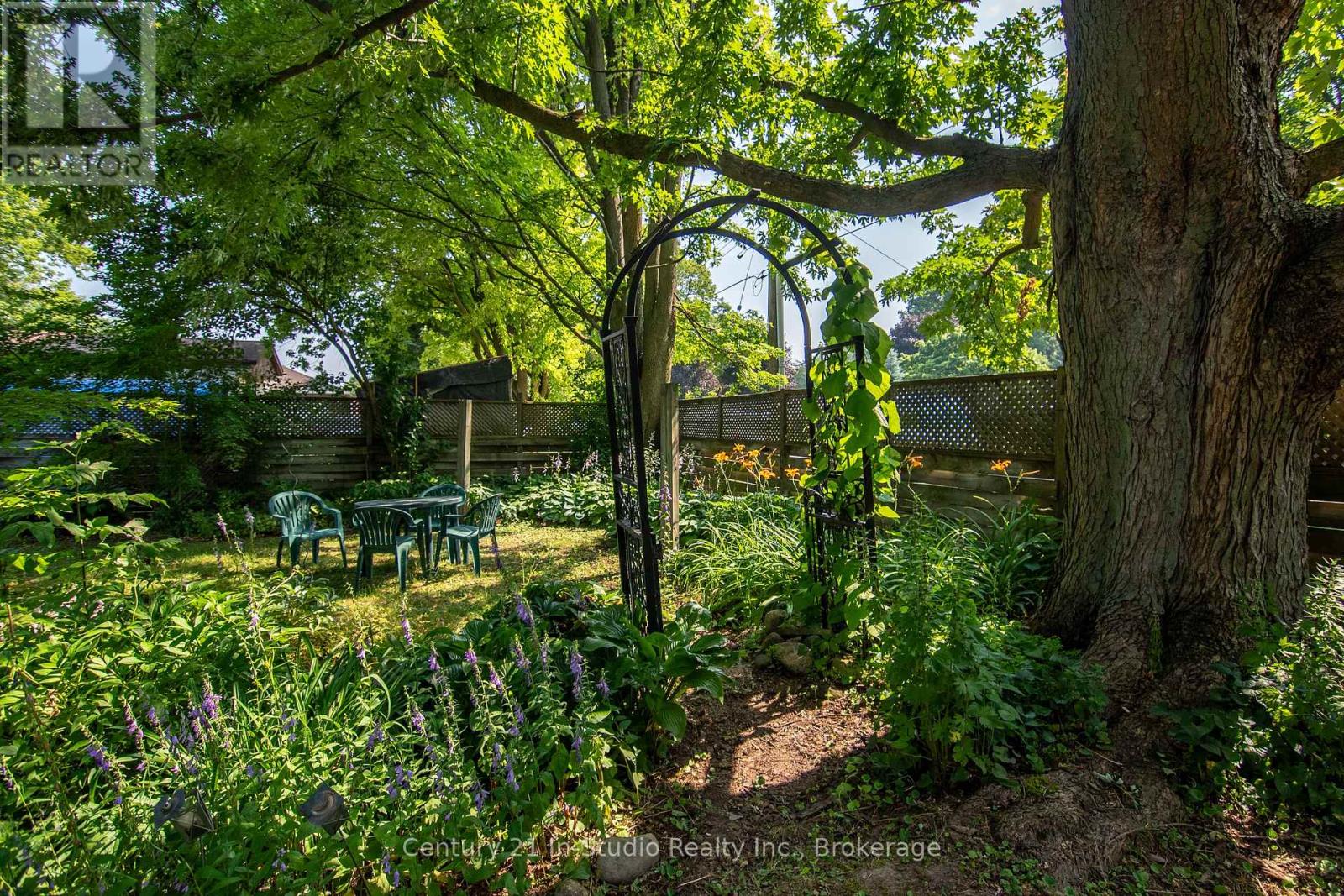 3 Gladstone Street, Huron-Kinloss, Ontario  N0G 2R0 - Photo 4 - X12289375