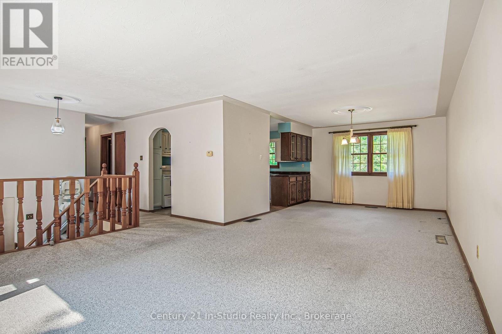 3 Gladstone Street, Huron-Kinloss, Ontario  N0G 2R0 - Photo 9 - X12289375