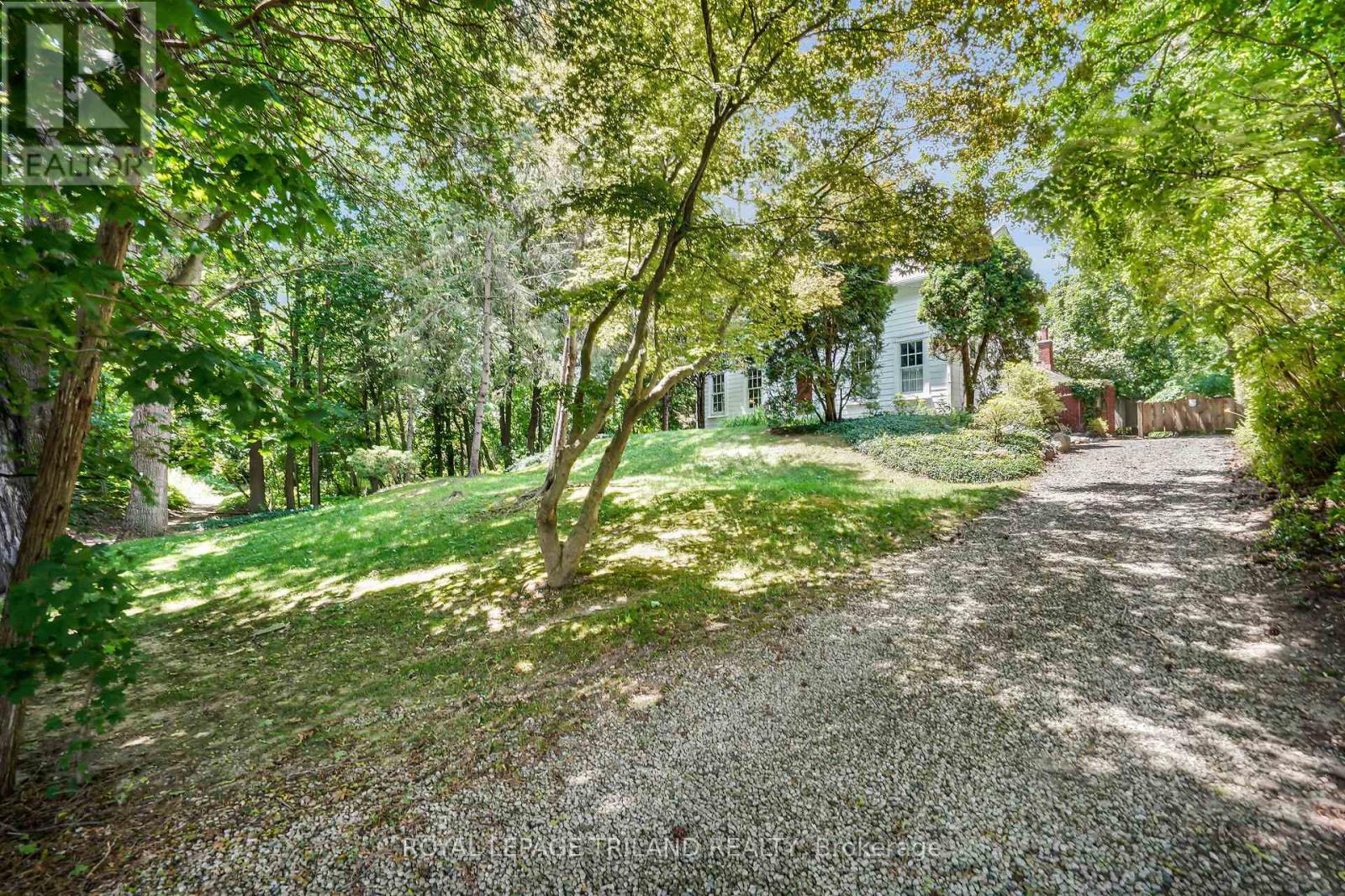 249 Halls Mill Road, London South, Ontario  N6K 2L3 - Photo 41 - X12289381
