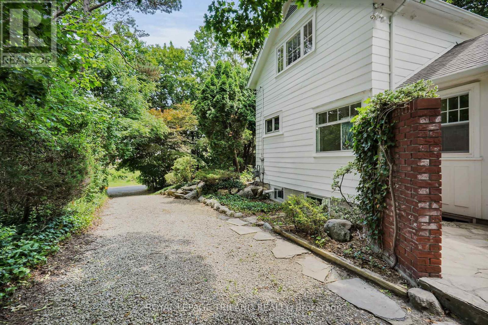 249 Halls Mill Road, London South, Ontario  N6K 2L3 - Photo 48 - X12289381