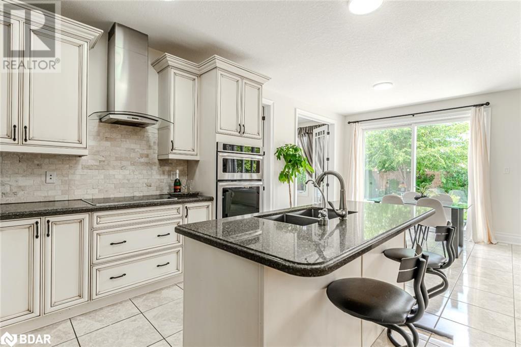 Property at 1746 ANGUS Street image 3