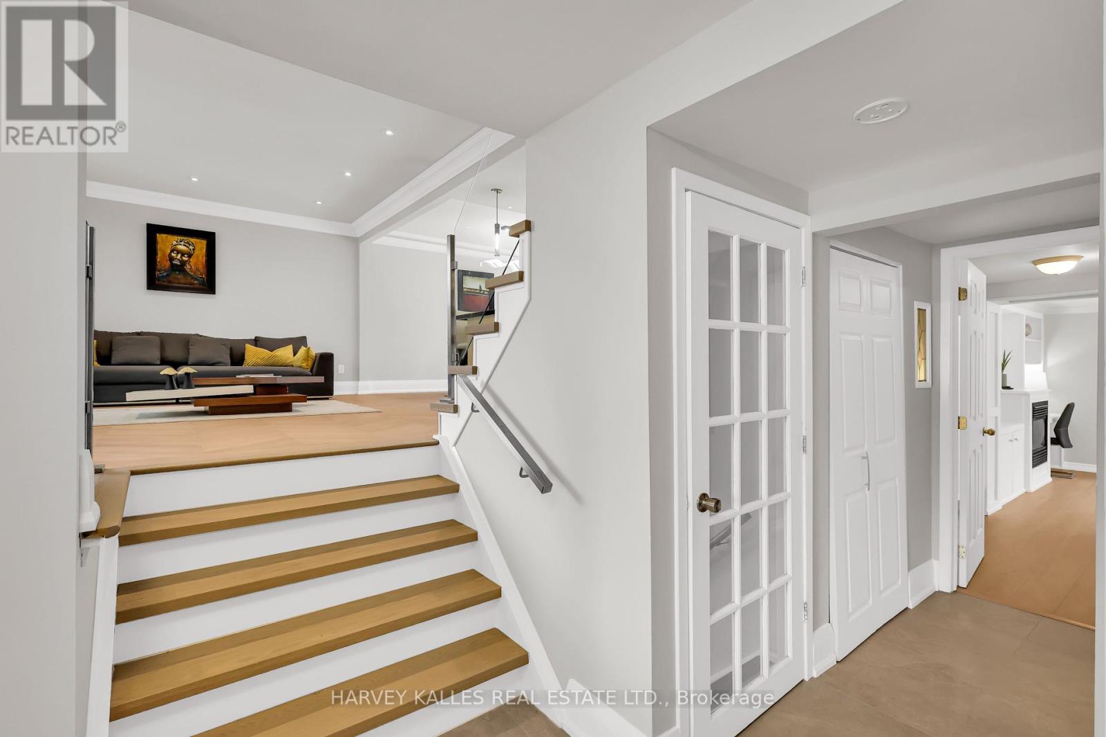 16 Wedgeport Place, Toronto, Ontario  M2N 4B4 - Photo 6 - C12289332