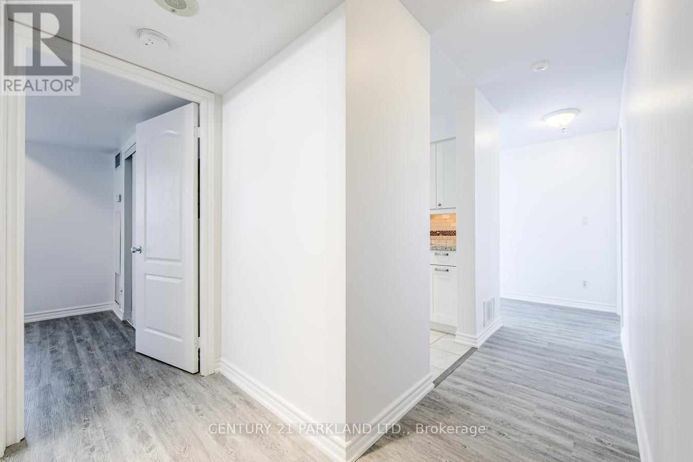 1701 - 8 Rean Drive, Toronto, Ontario  M2K 1H1 - Photo 9 - C12289384