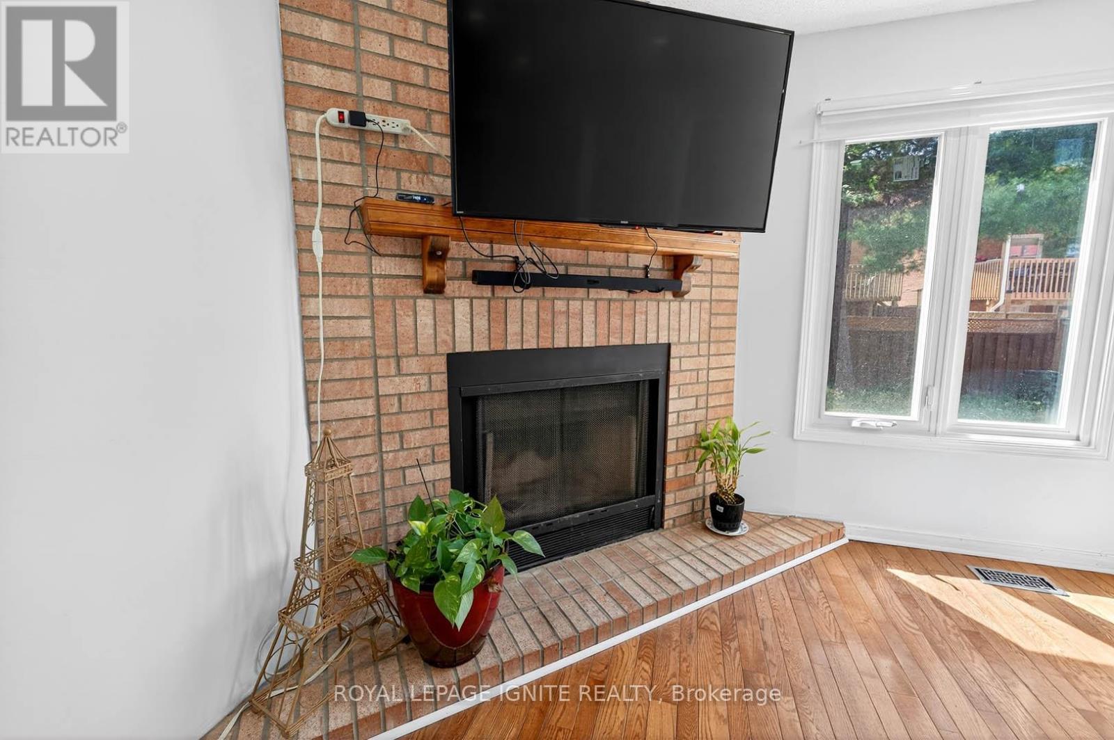 120 Littles Road, Toronto, Ontario  M1B 5G7 - Photo 11 - E12289382