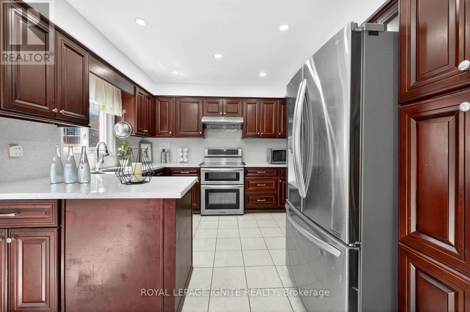 120 Littles Road, Toronto, Ontario  M1B 5G7 - Photo 14 - E12289382