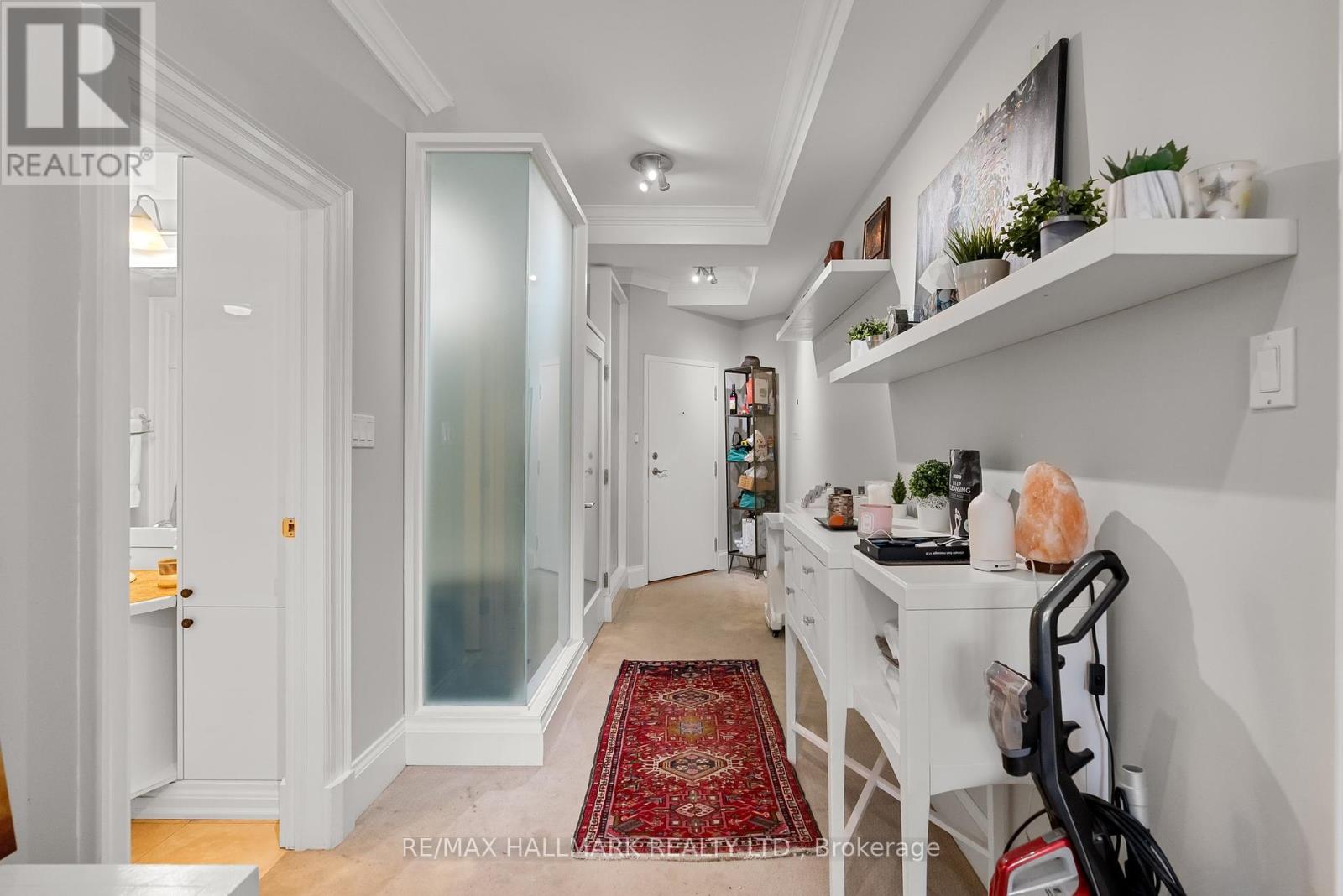 2151 Danforth Avenue, Toronto, Ontario  M4C 1K2 - Photo 7 - E12289387