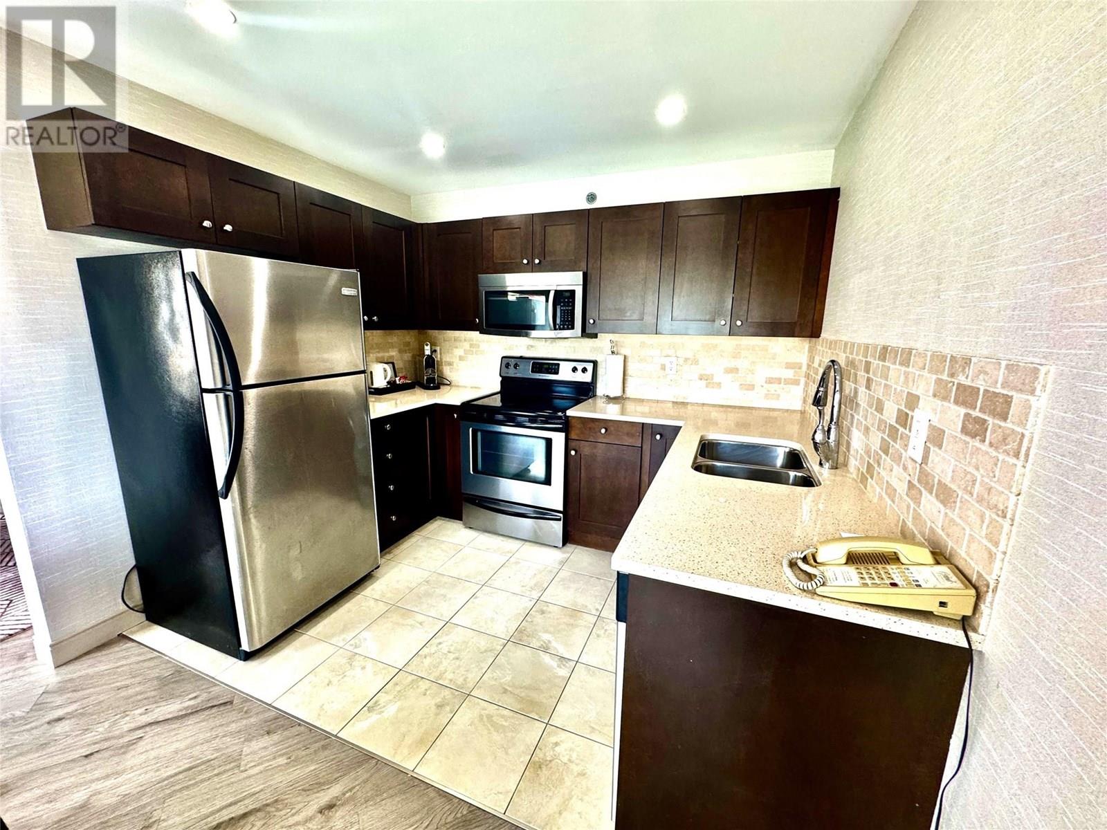 1320 Water Street Unit# 321 Kelowna Photo 2