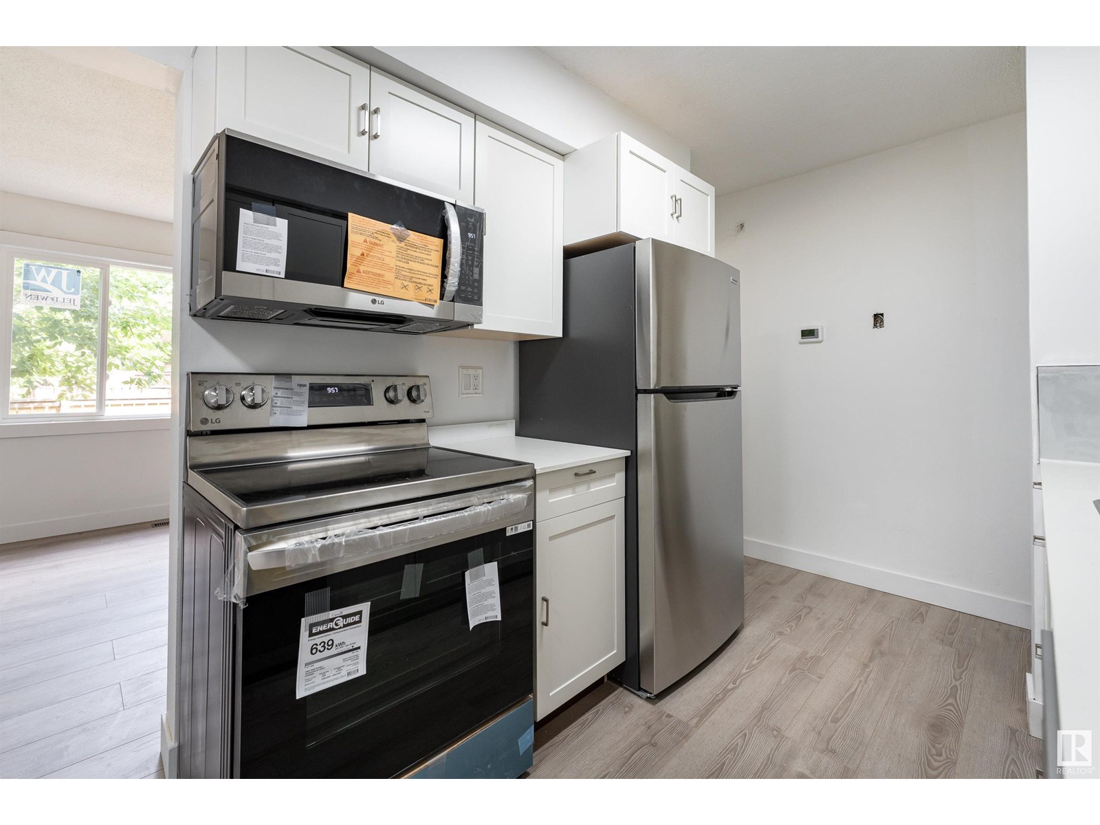 Property at #8 14230 80 ST NW image 4