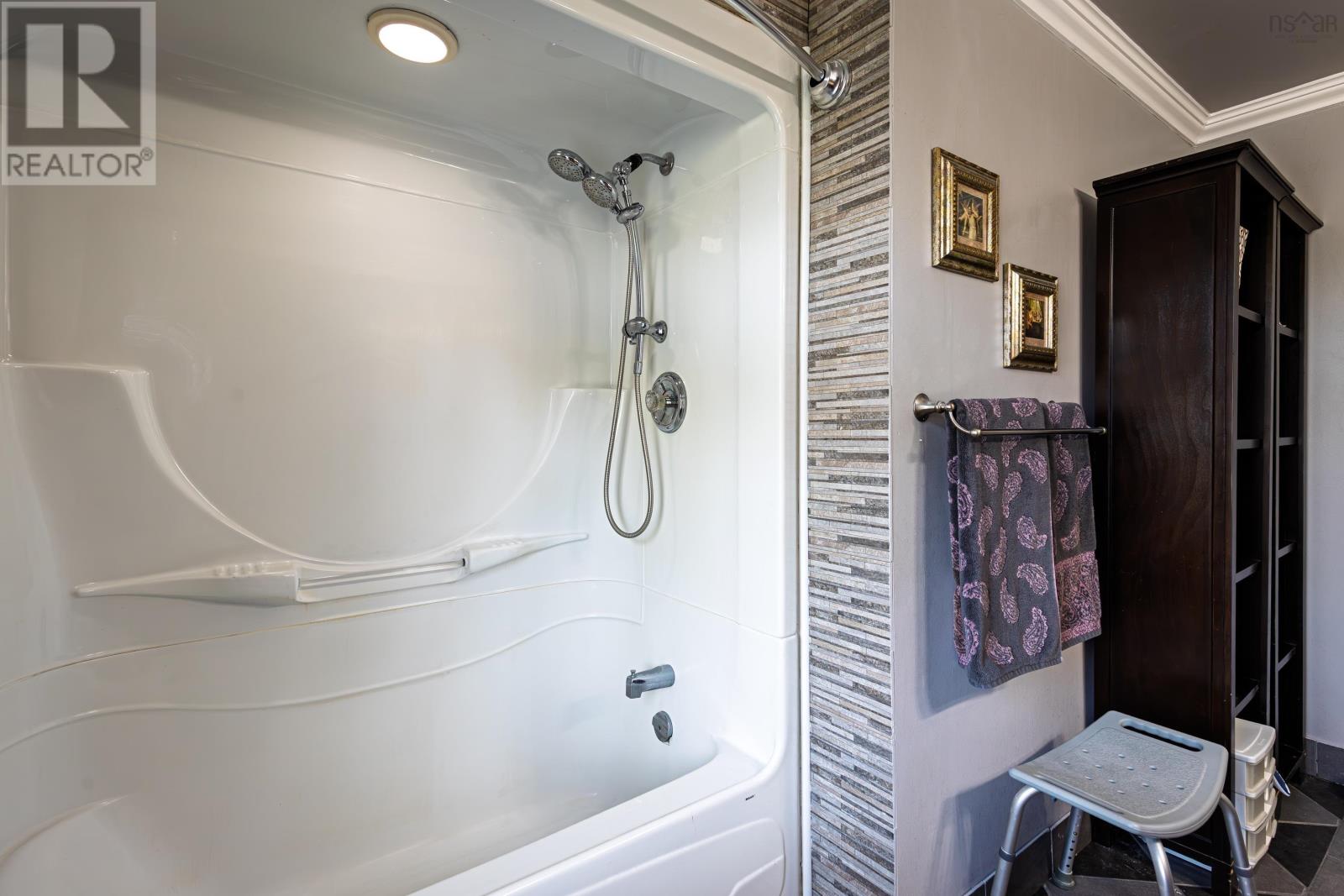 74 Kitchener Street, Stewiacke, Nova Scotia  B0N 2J0 - Photo 25 - 202511213