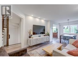 102 MILLOY PLACE, Aurora, Ontario