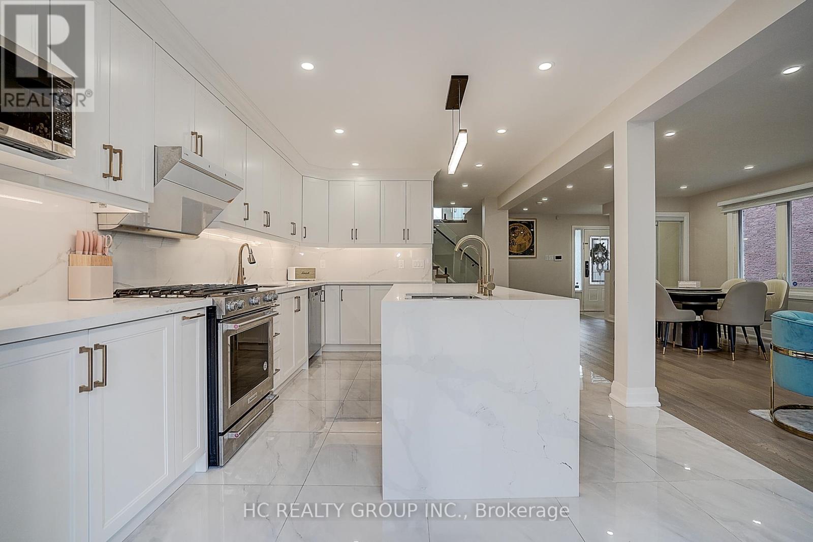 116 Westhampton Drive, Vaughan, Ontario  L4J 7J6 - Photo 18 - N12289404