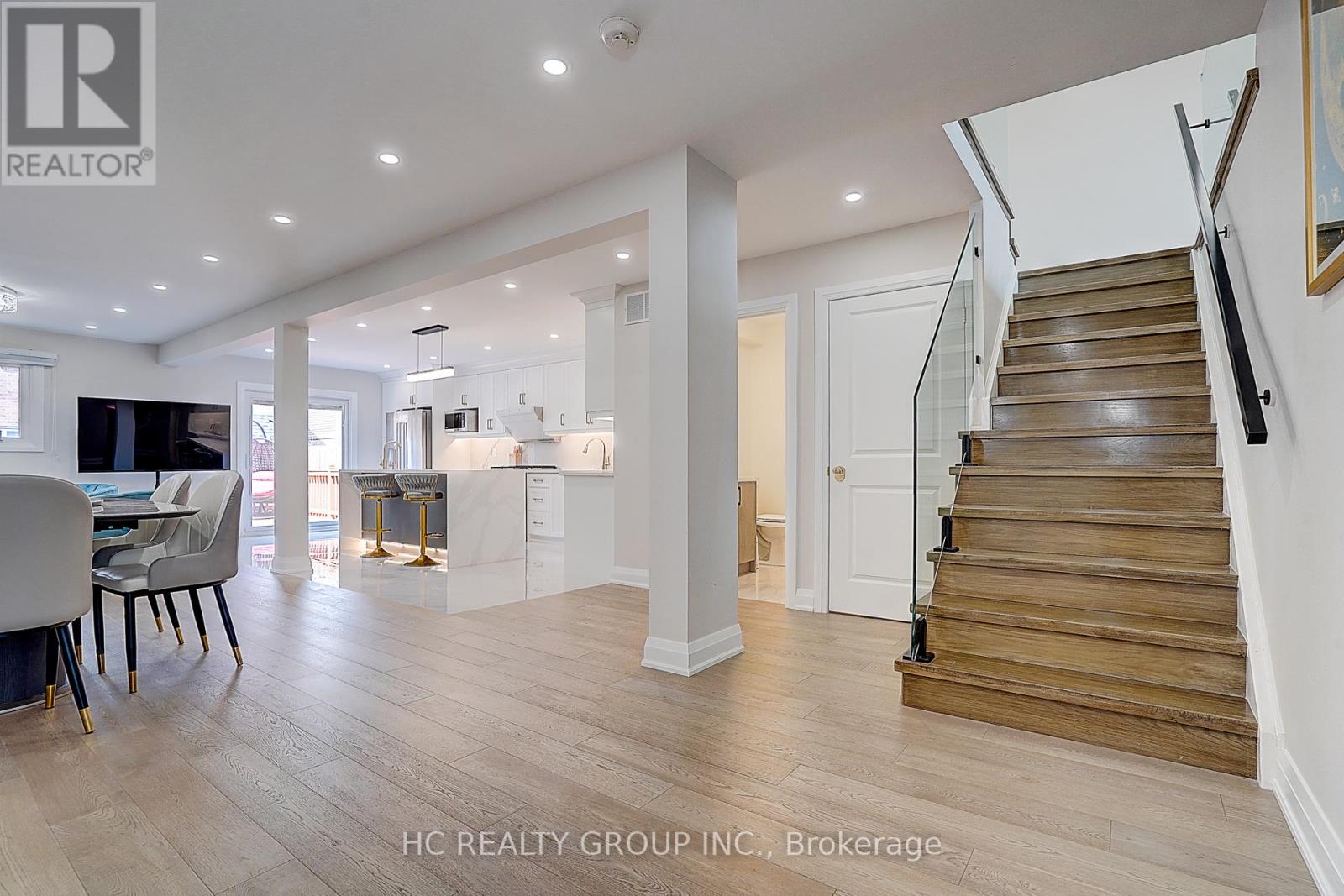116 Westhampton Drive, Vaughan, Ontario  L4J 7J6 - Photo 21 - N12289404