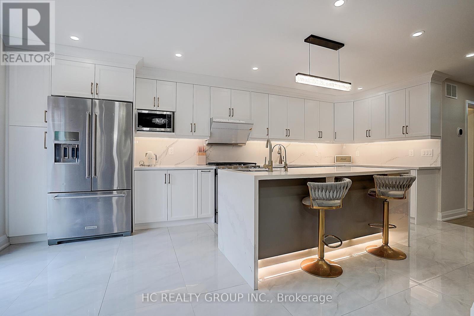 116 Westhampton Drive, Vaughan, Ontario  L4J 7J6 - Photo 8 - N12289404