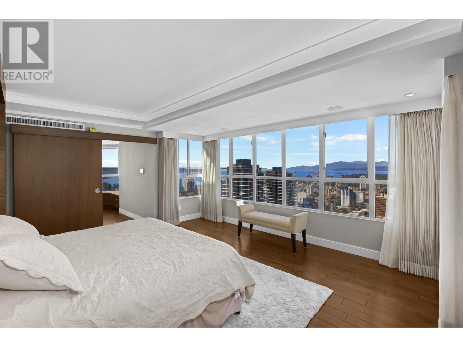 Listing Picture 34 of 38 : 3101 717 JERVIS STREET, Vancouver / 溫哥華 - 魯藝地產 Yvonne Lu Group - MLS Medallion Club Member