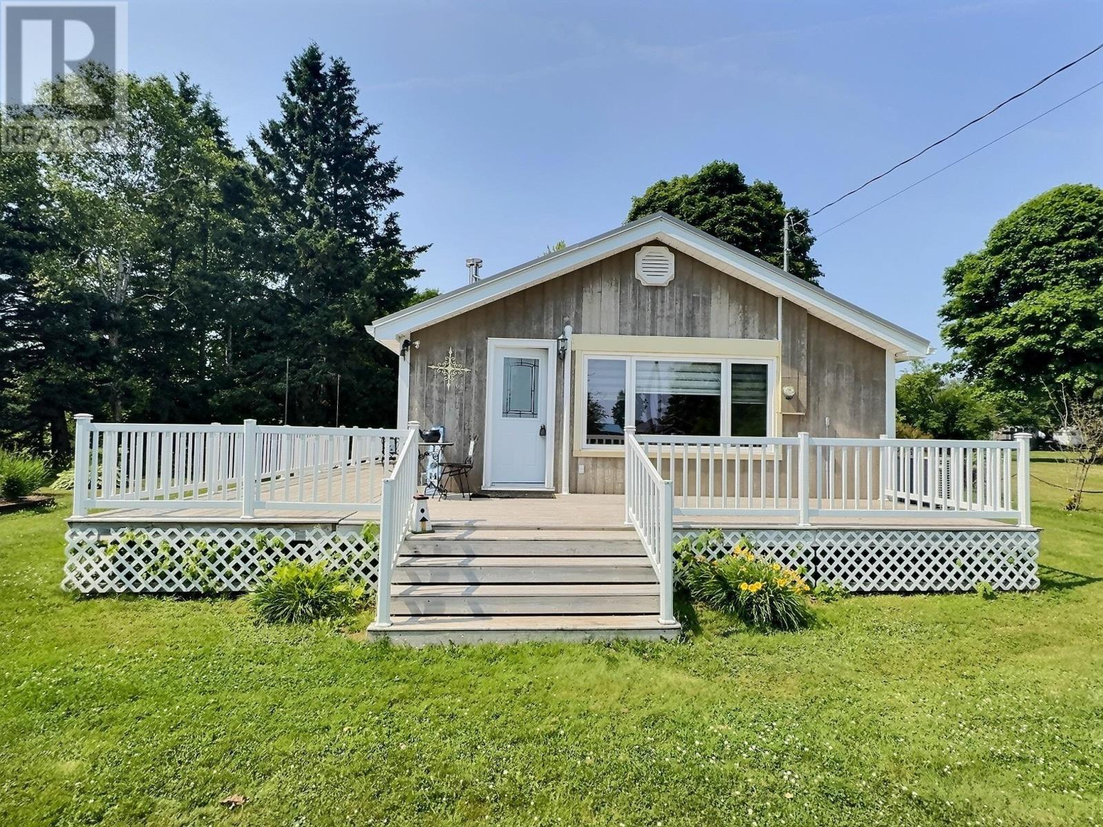 30 Murphy's Lane, Canoe Cove, Prince Edward Island  C0A 1H7 - Photo 1 - 202510125