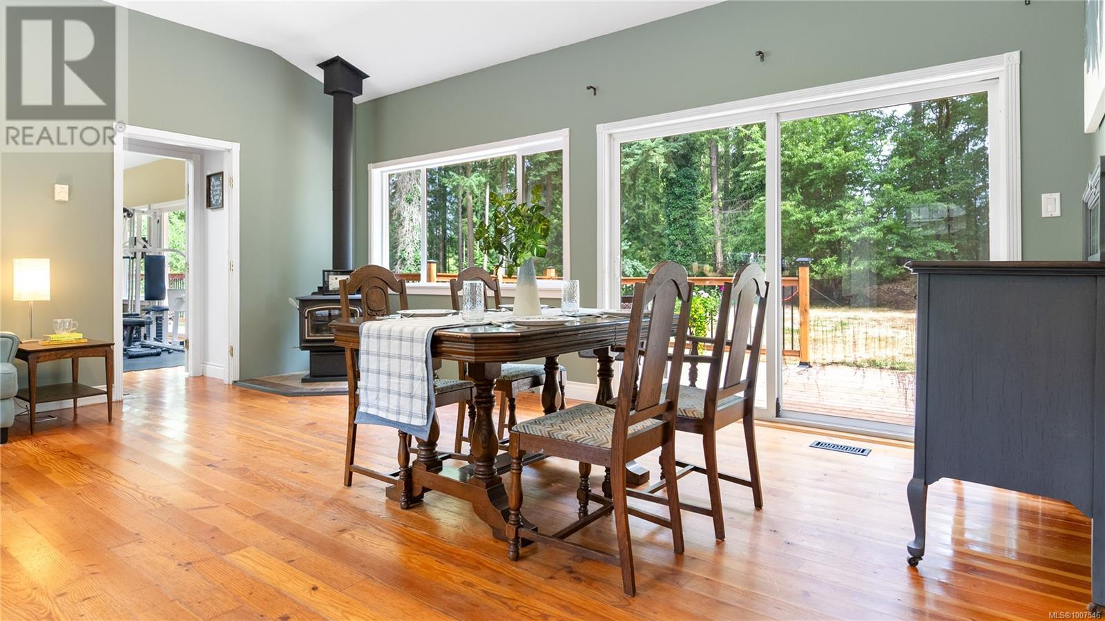 Property at 1205 Braithwaite Dr image 3