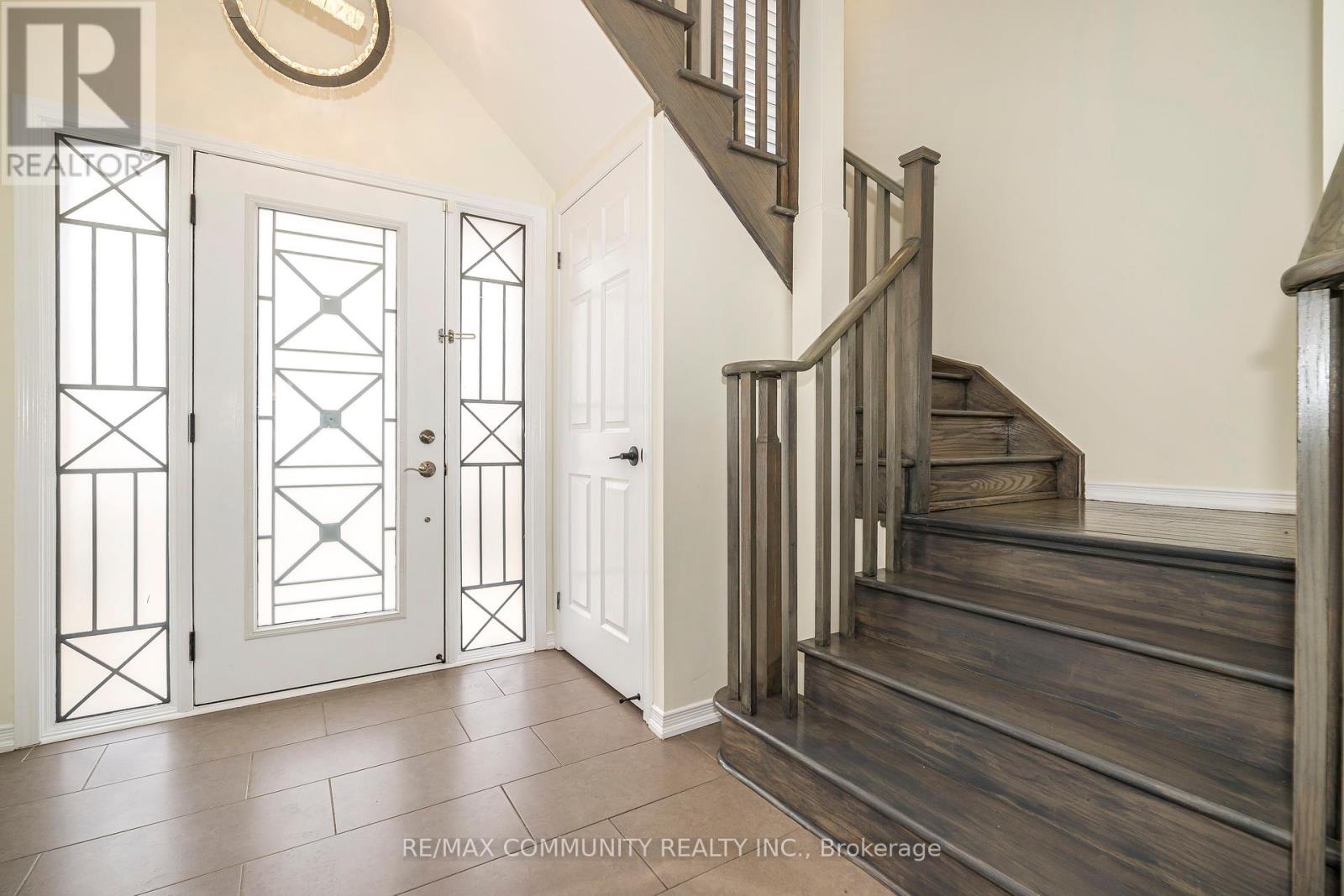 Property at 64 - 2057 CLIFF ROAD image 3