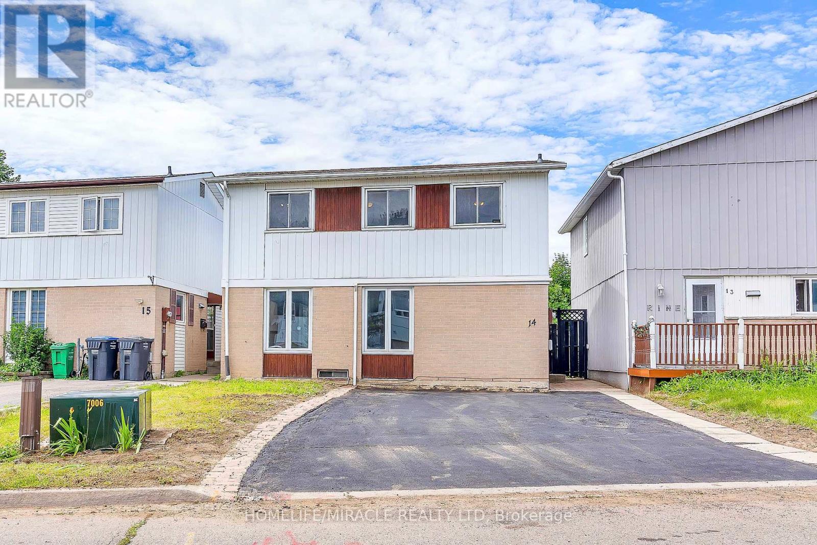 Property at 14 GREENBUSH COURT image 1
