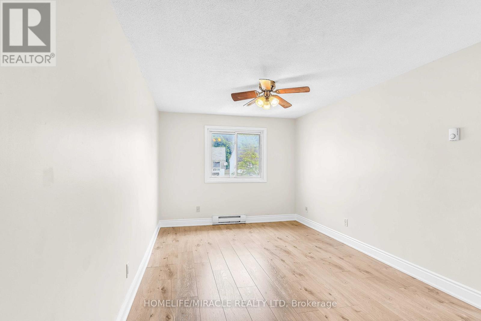 14 Greenbush Court, Brampton, Ontario  L6S 2K2 - Photo 24 - W12289358